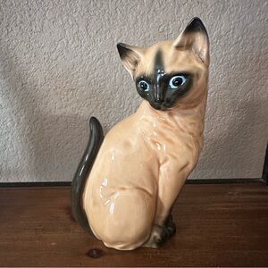 Siamese ceramic CAT tan figurine decor blue eyes vintage